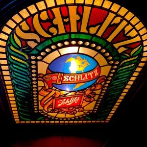 Schlitz Brewing Co. 1977 everbright electric sign.